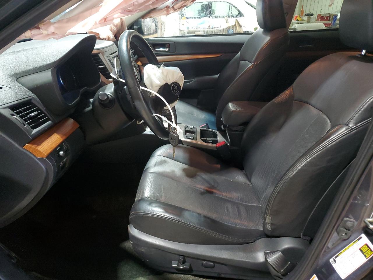 2014 Subaru Outback - Image 7