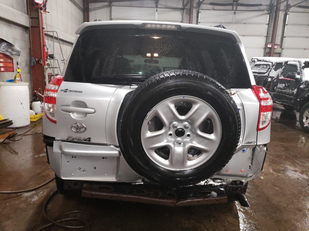 2012 Toyota RAV 4 - Image 6