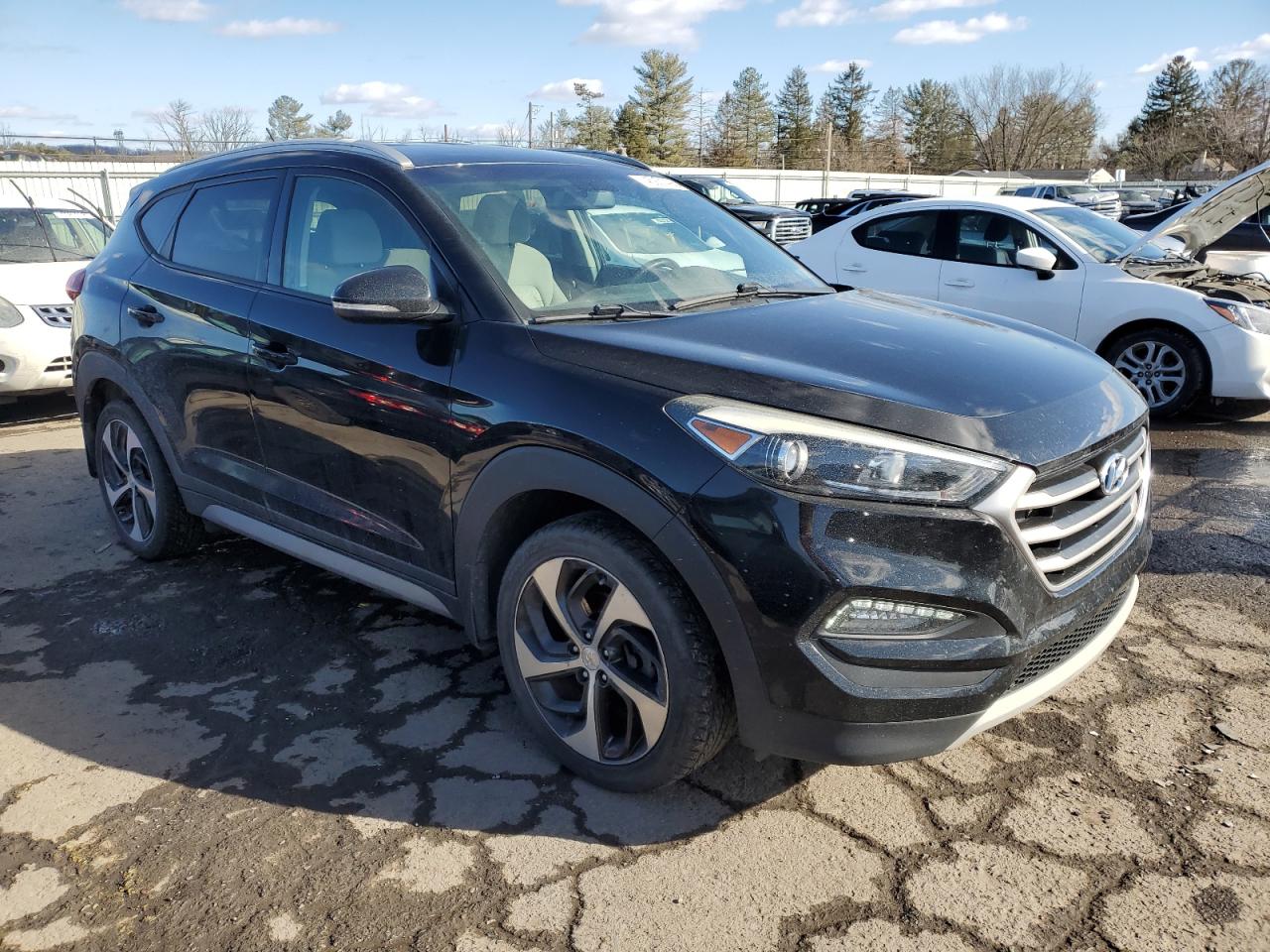 2017 Hyundai Tucson - Image 4