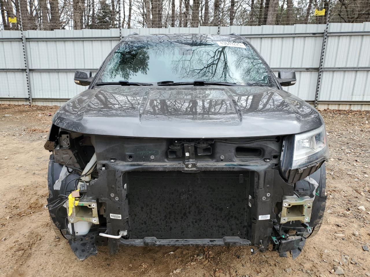 2016 Ford Explorer - Image 5