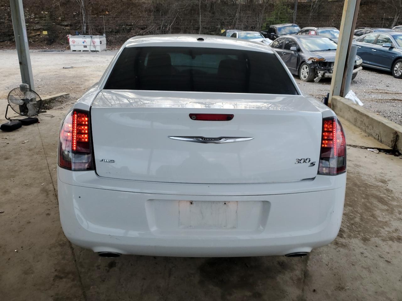 2014 Chrysler 300 - Image 6