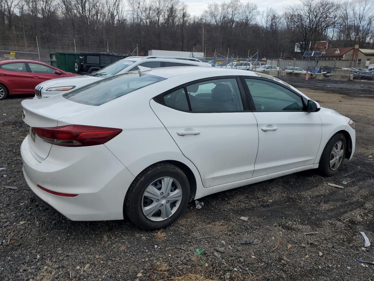 2017 Hyundai Elantra - Image 3