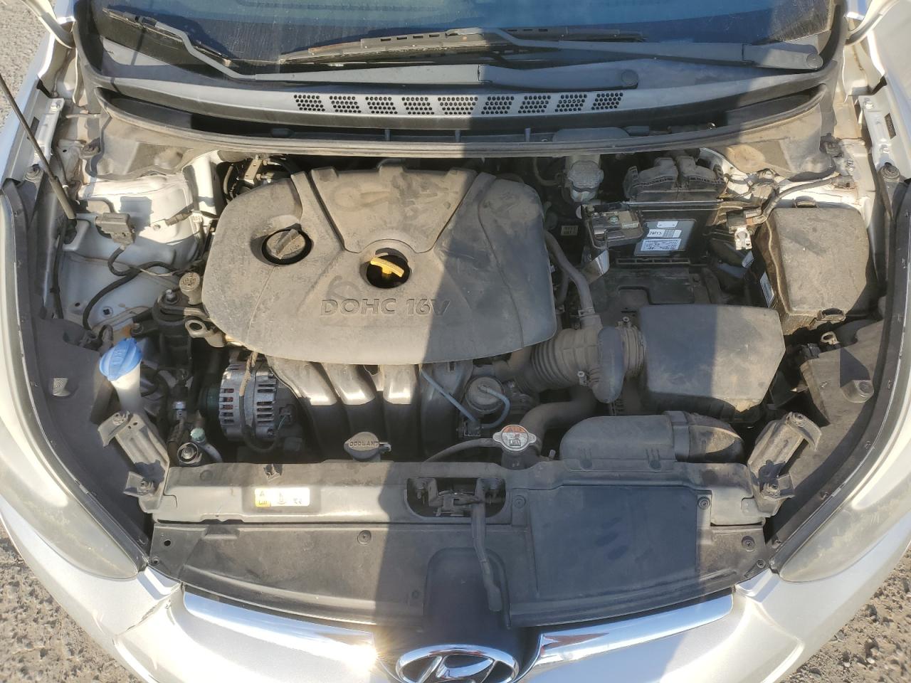 2015 Hyundai Elantra - Image 11