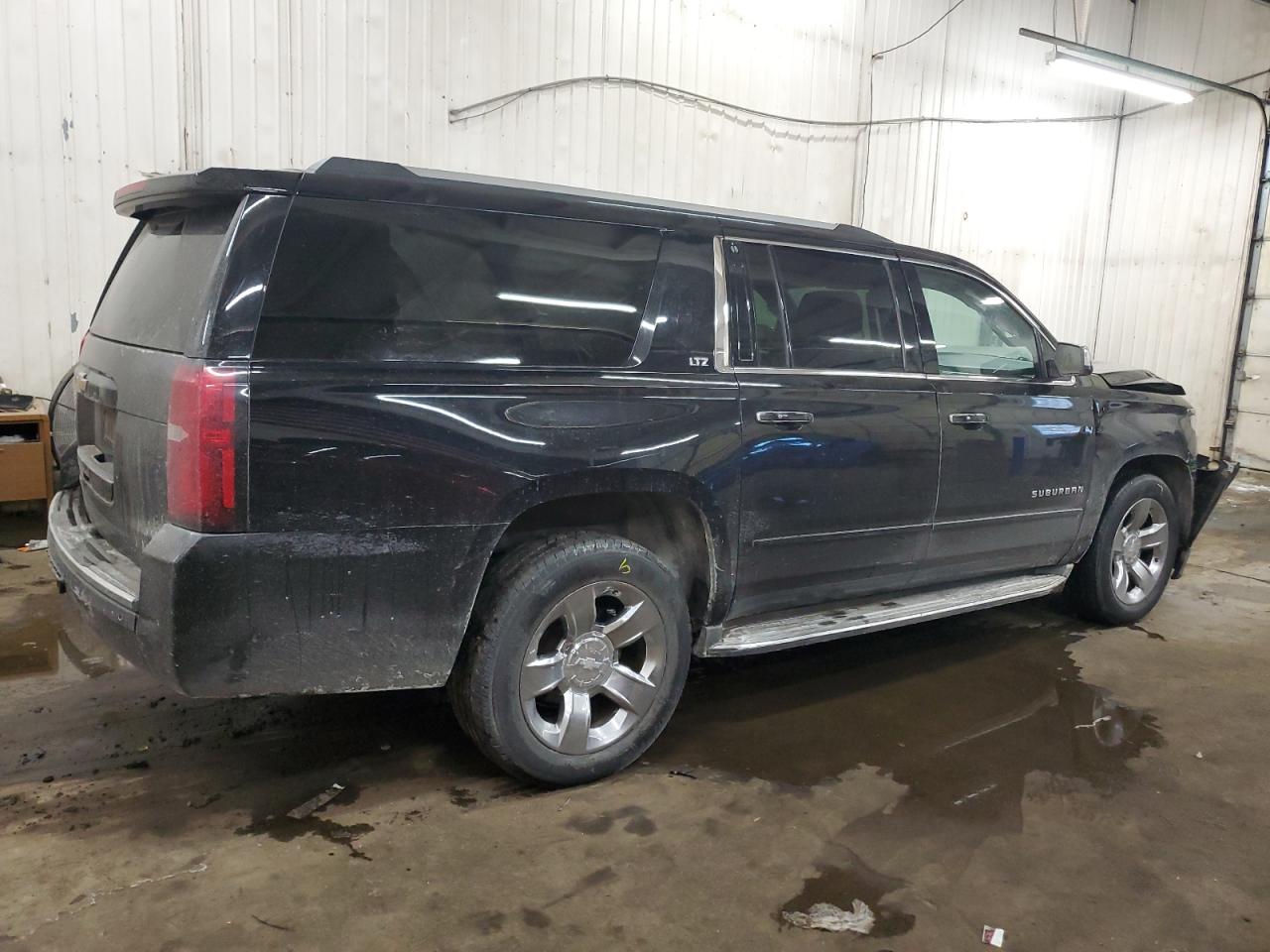 2015 Chevrolet Suburban - Image 3