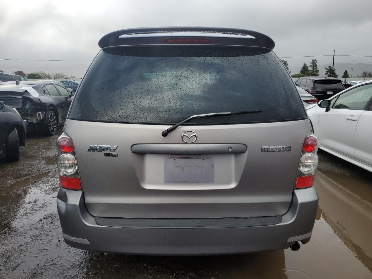 2004 Mazda MPV - Image 6