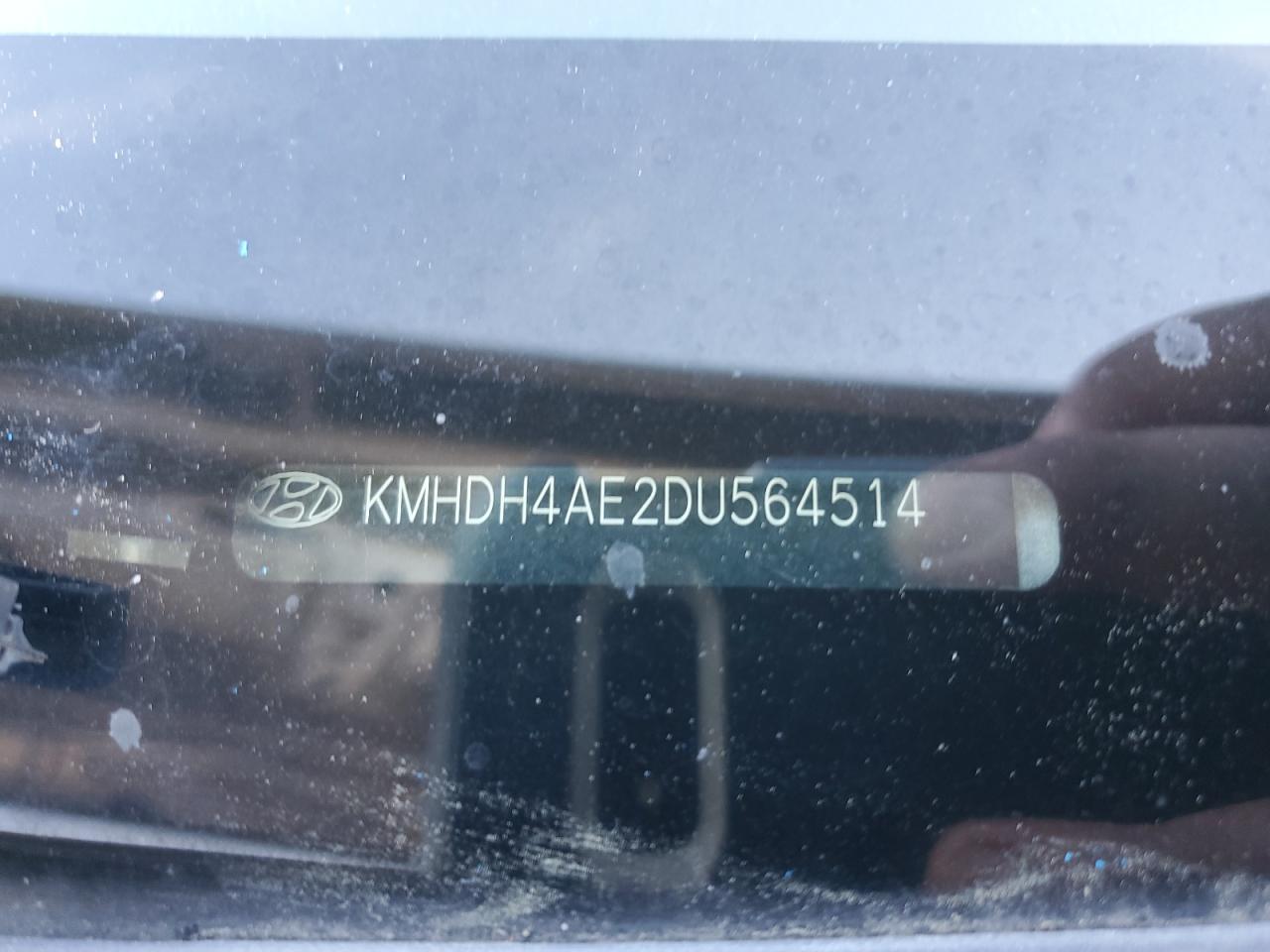 2013 Hyundai Elantra - Image 12