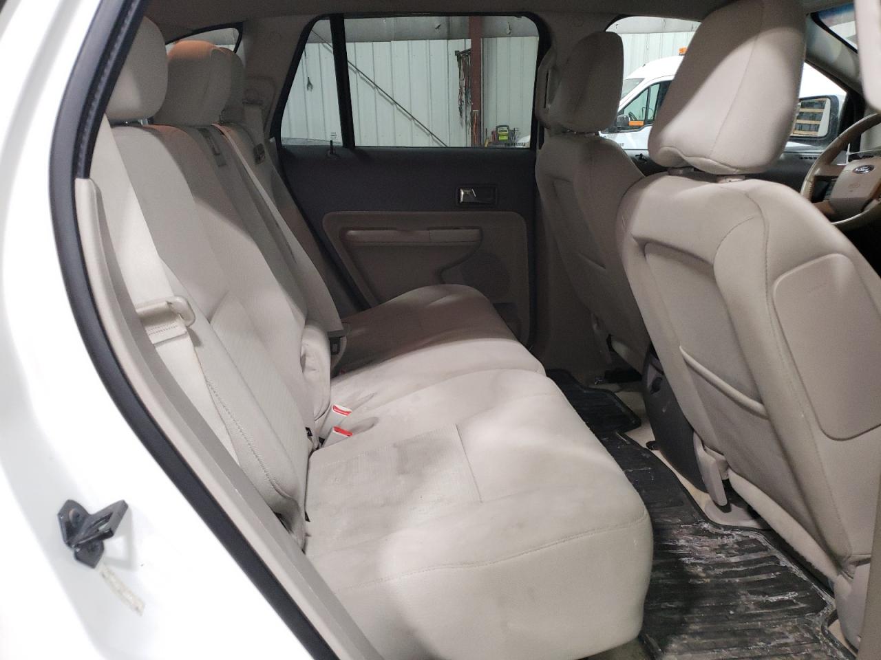 2010 Ford Edge - Image 11