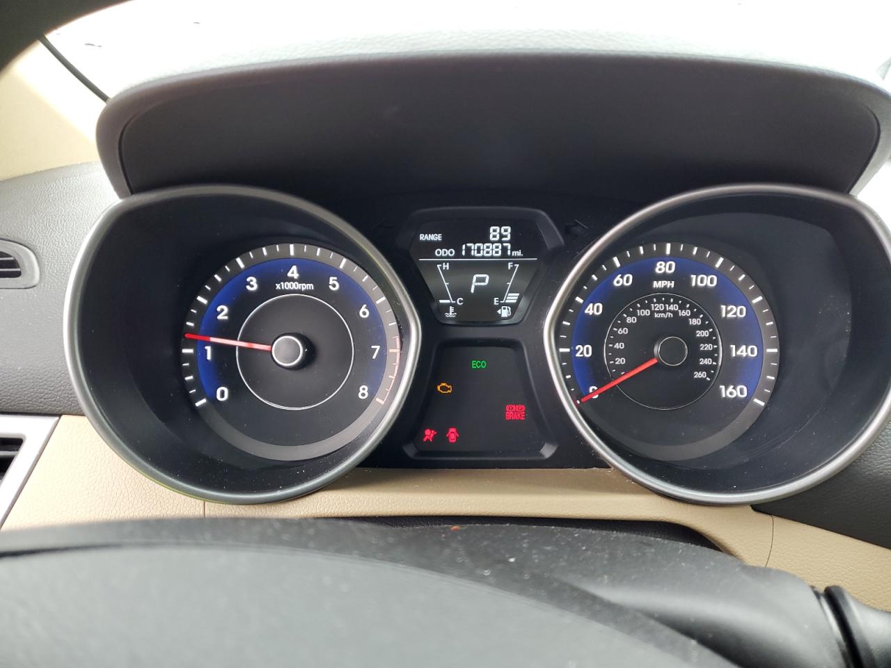 2012 Hyundai Elantra - Image 9