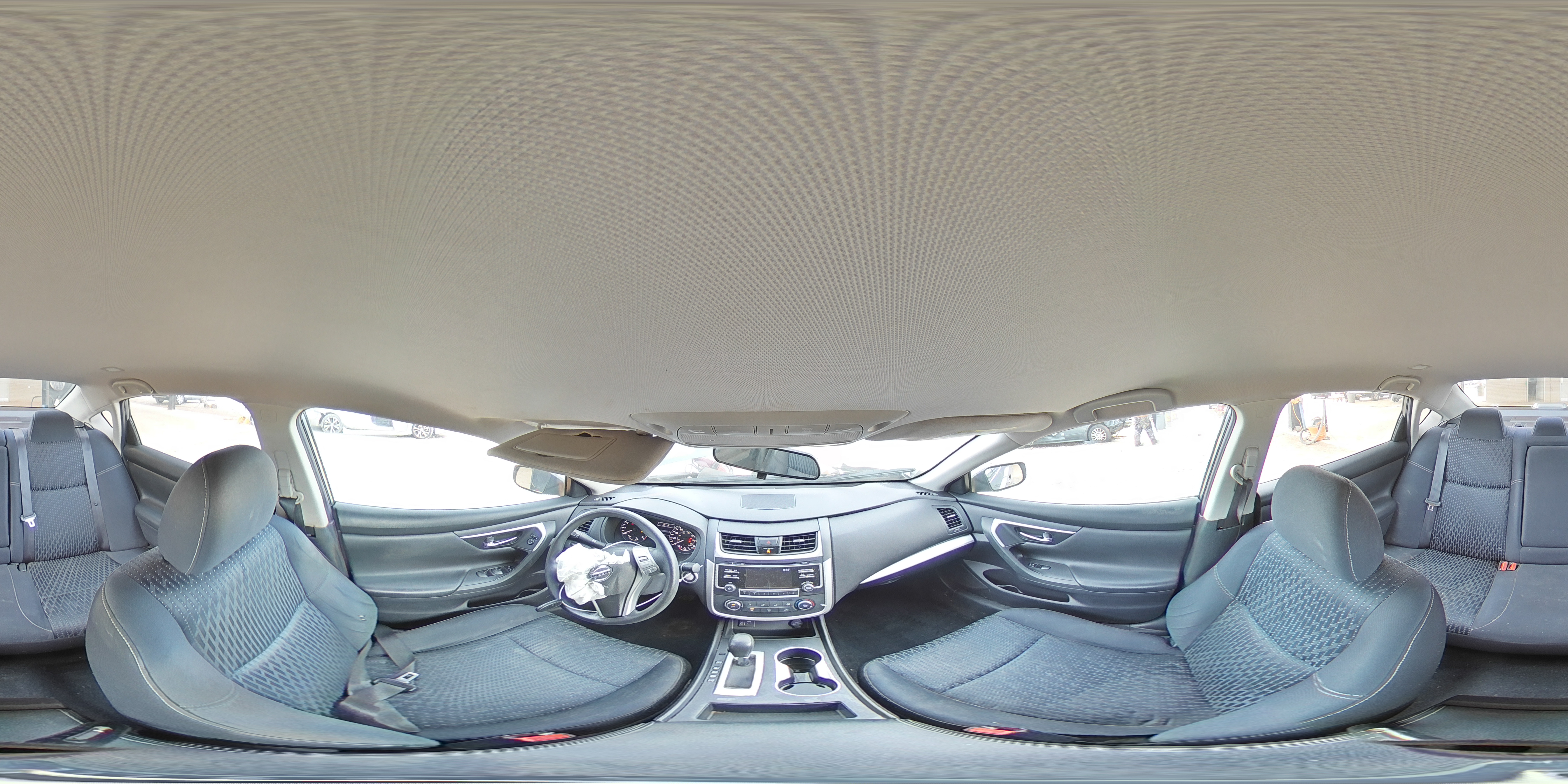 2017 Nissan Altima - Image 12