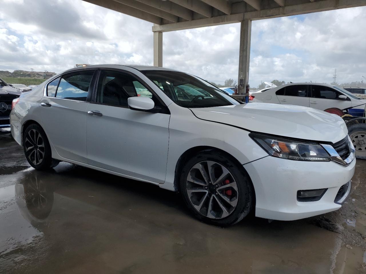 2015 Honda Accord - Image 4