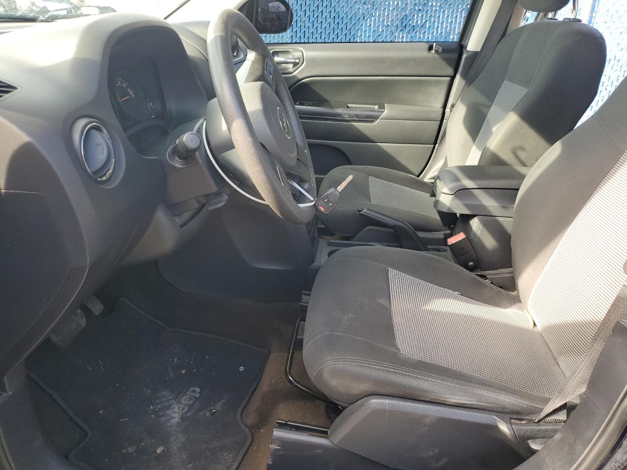 2016 Jeep Compass - Image 7