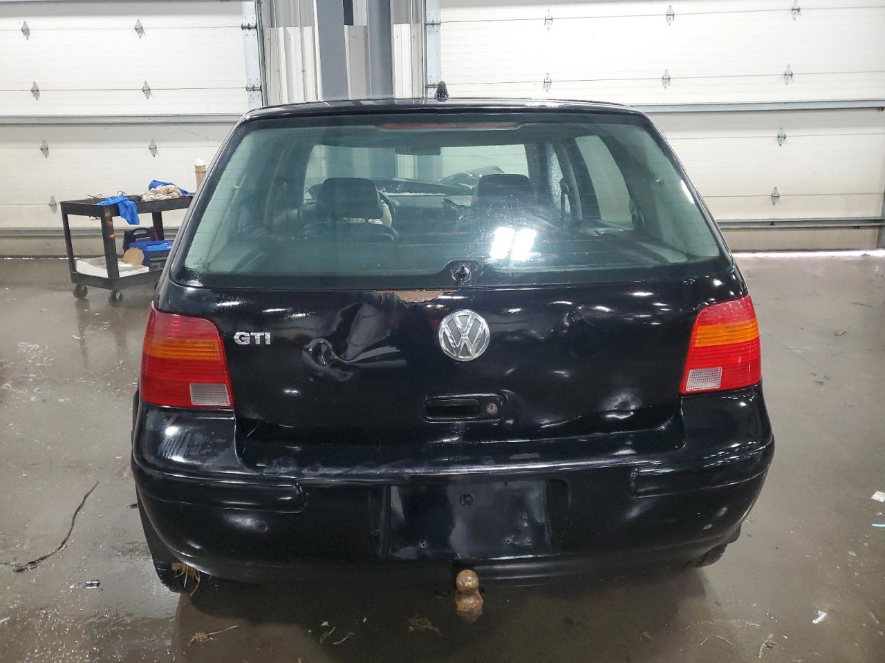 2005 Volkswagen Golf - Image 6