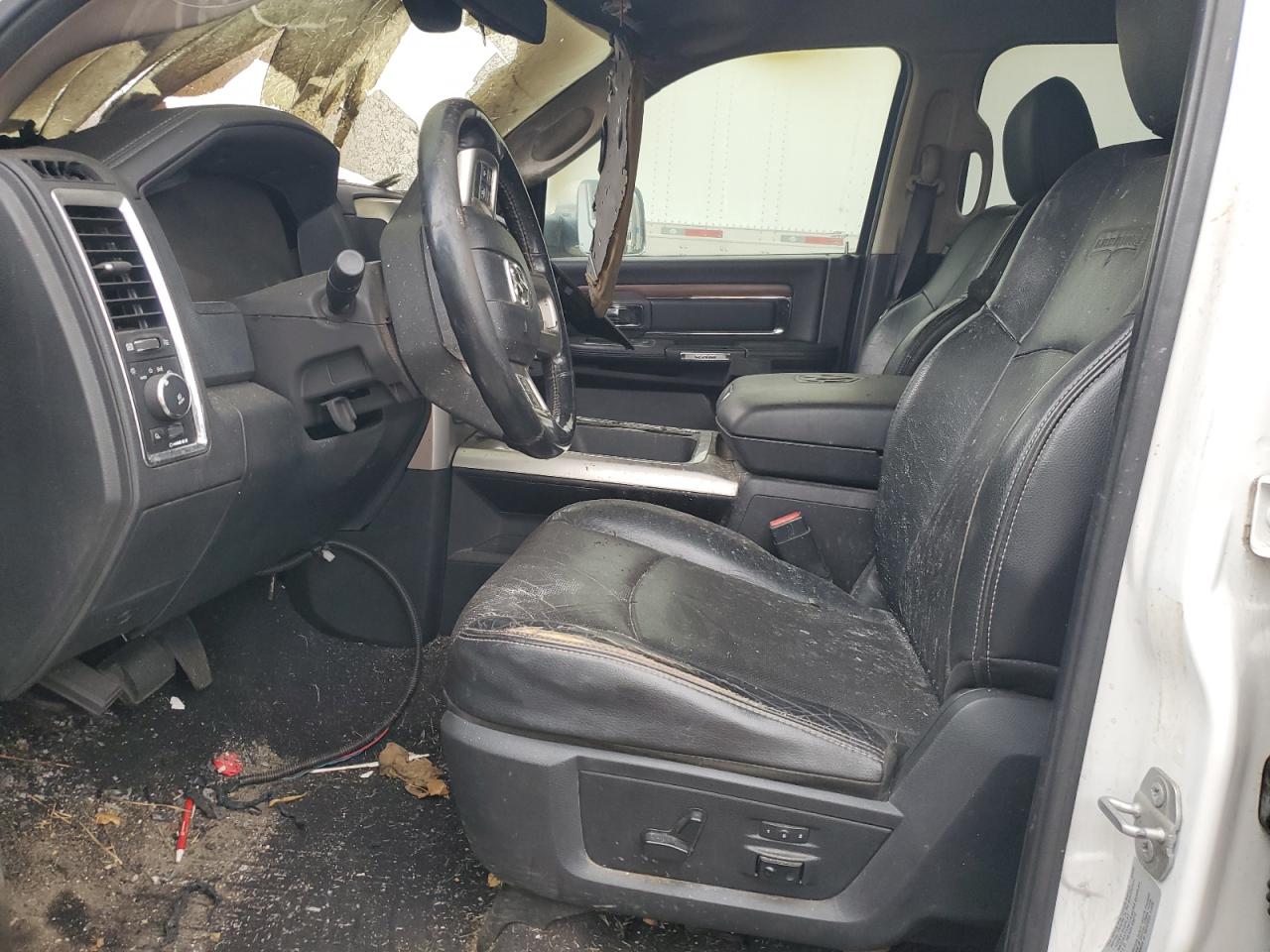 2016 RAM 2500 - Image 7
