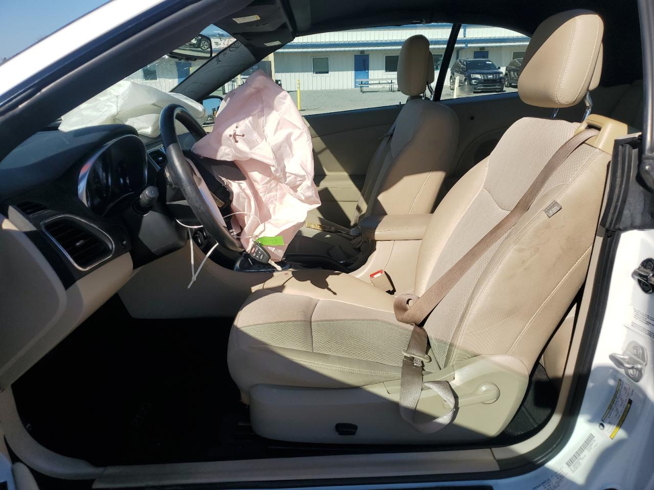 2012 Chrysler 200 - Image 7