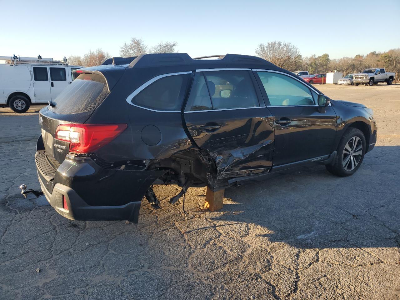 2019 Subaru Outback - Image 3