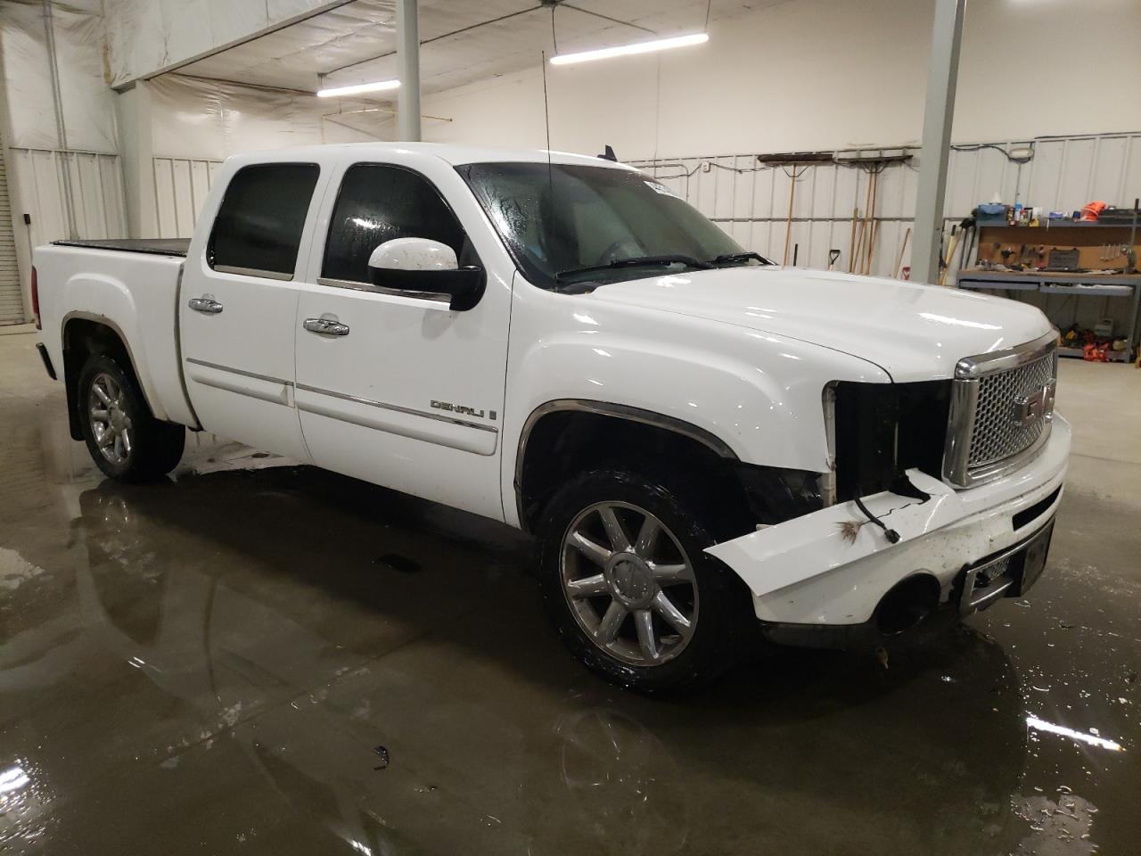 2009 GMC Sierra - Image 4