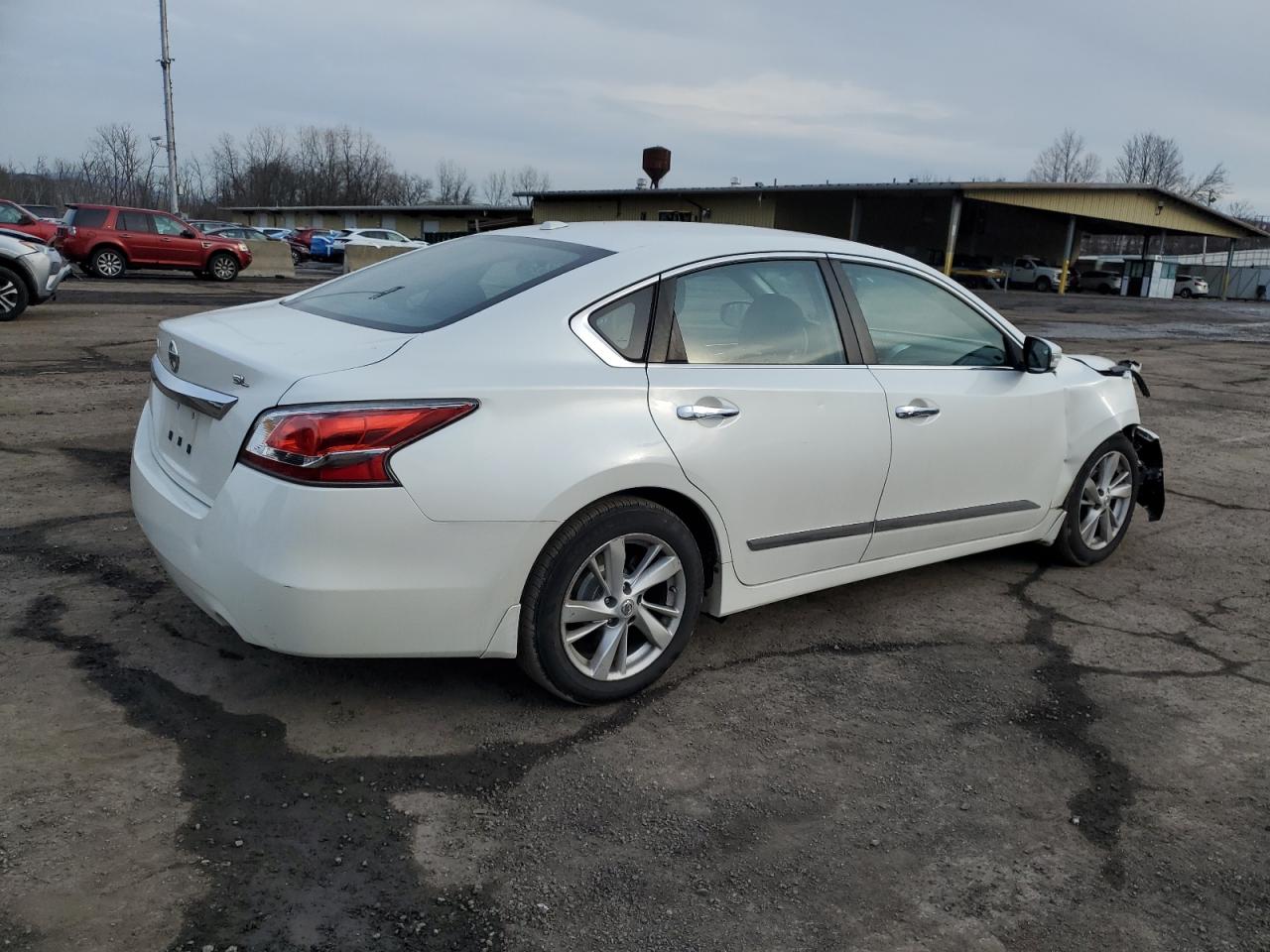 2015 Nissan Altima - Image 3