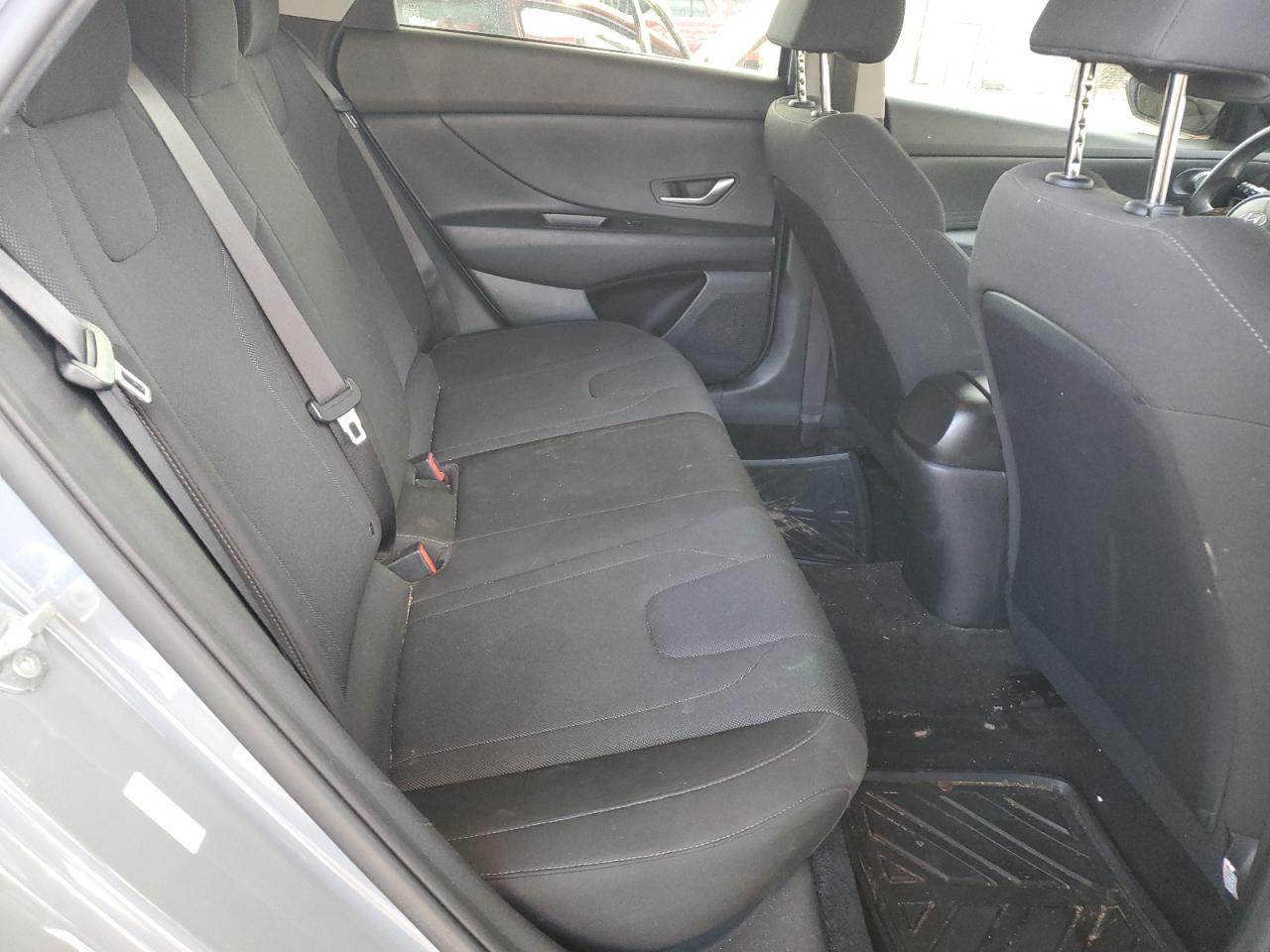 2021 Hyundai Elantra - Image 10