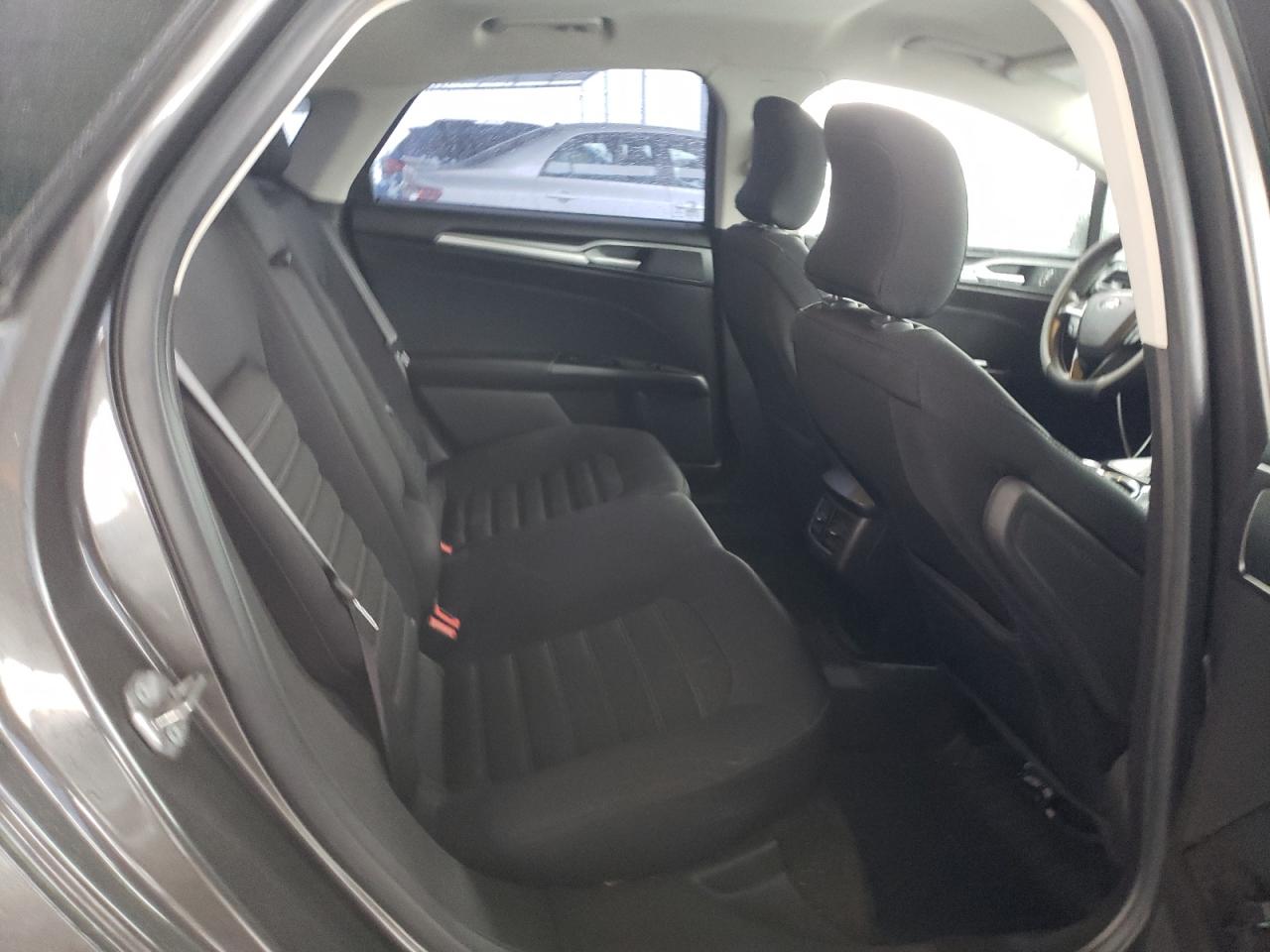 2015 Ford Fusion - Image 10