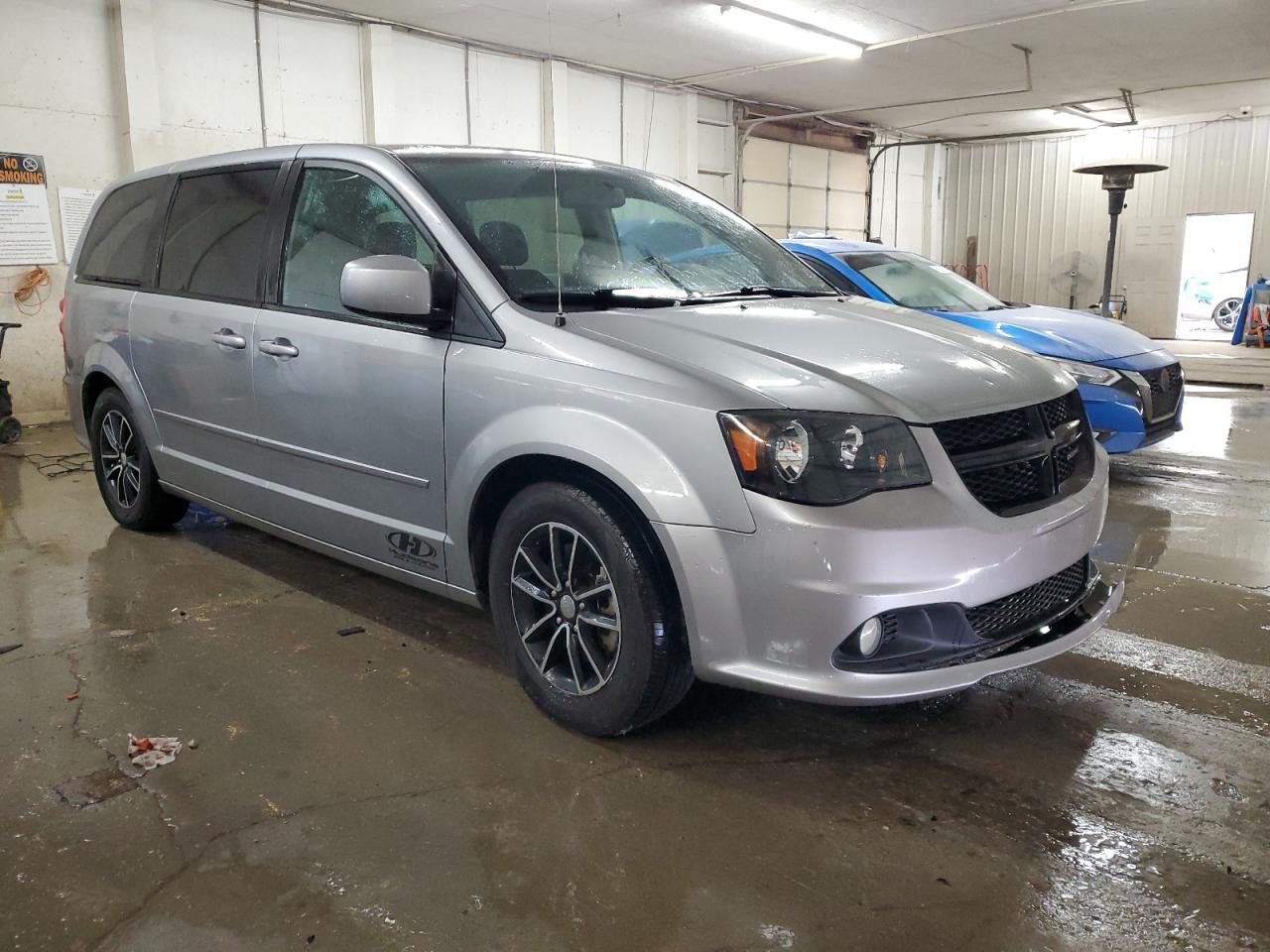 2014 Dodge Caravan - Image 4