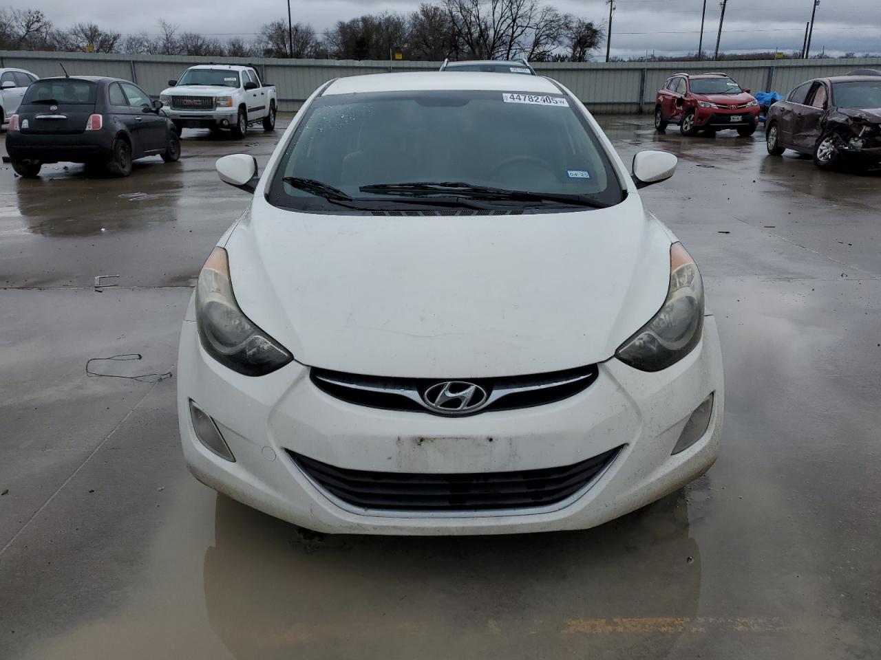 2012 Hyundai Elantra - Image 6