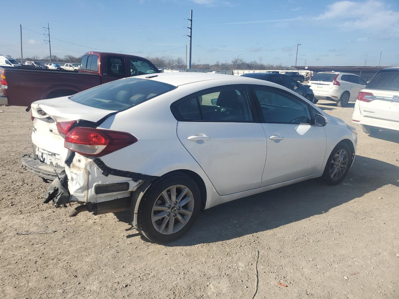 2017 Kia Forte - Image 3