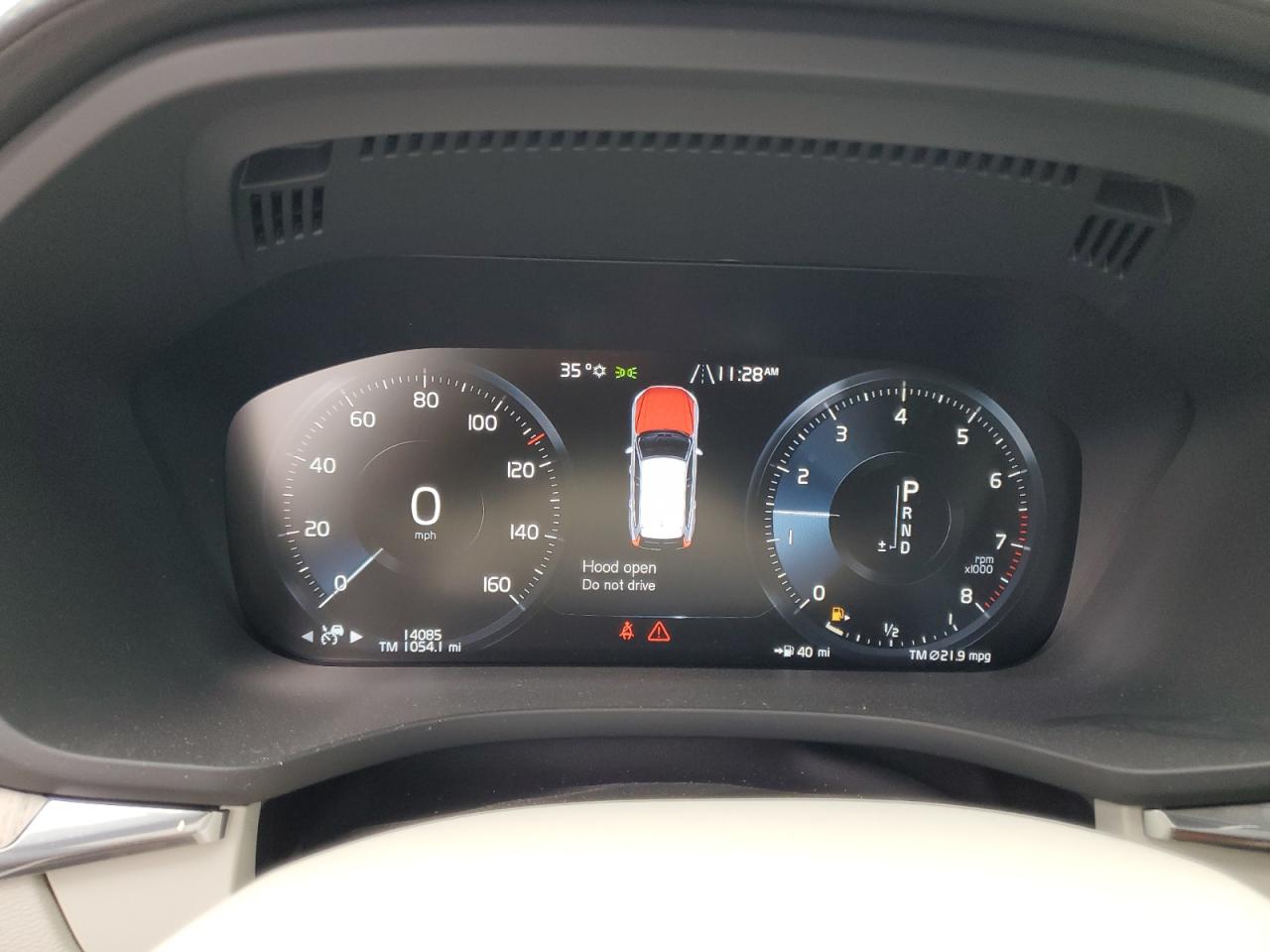2021 Volvo XC60 - Image 9