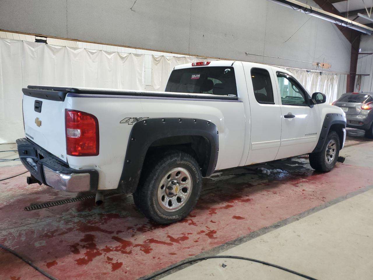 2012 Chevrolet Silverado - Image 3