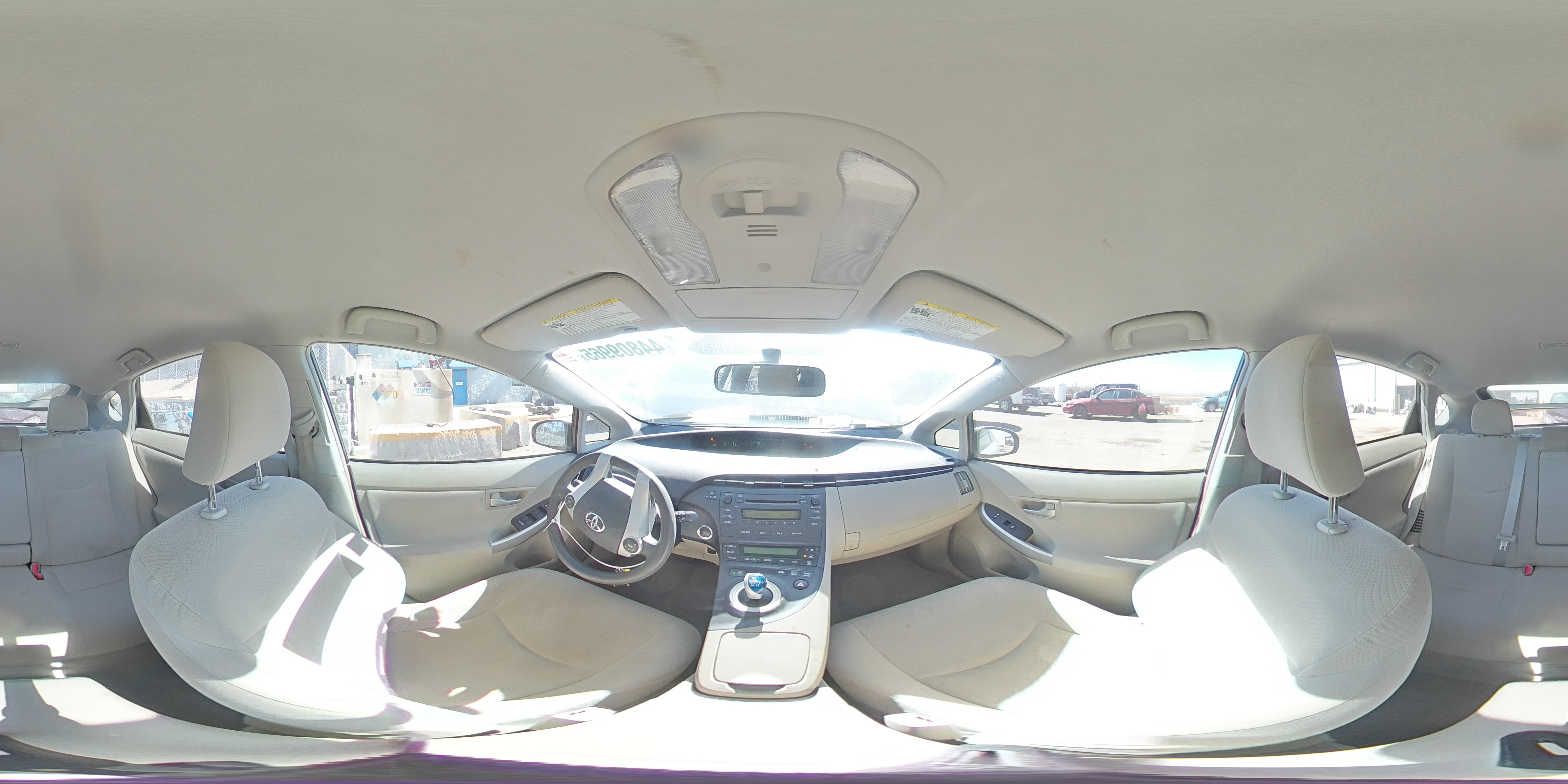 2011 Toyota Prius - Image 12