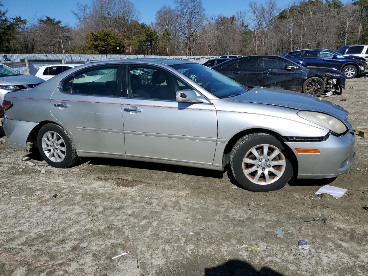 2004 Lexus ES - Image 4