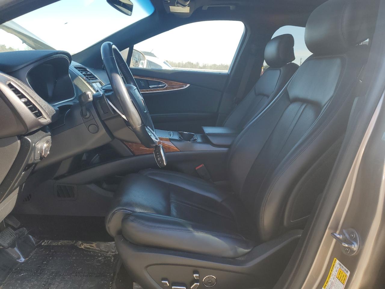 2019 Lincoln Nautilus - Image 7