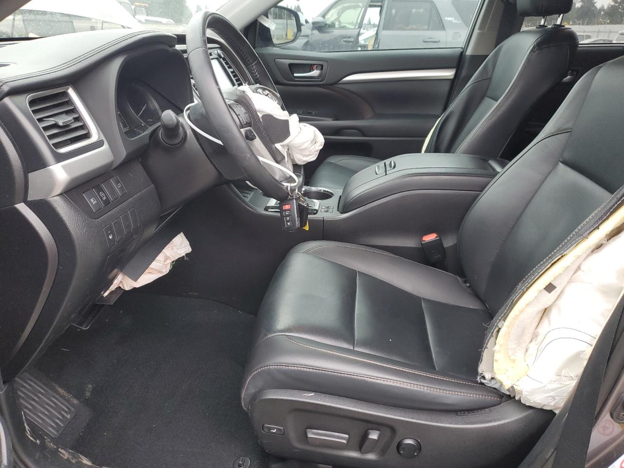 2019 Toyota Highlander - Image 7