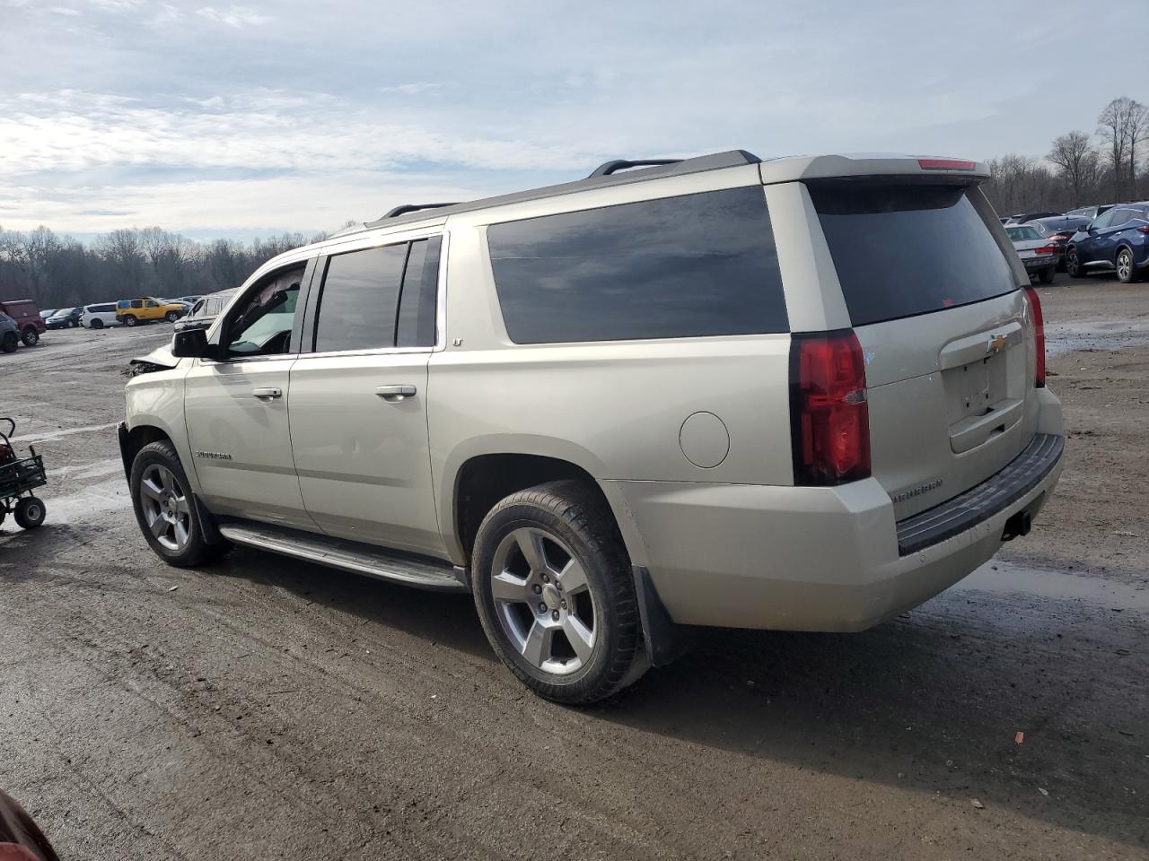 2016 Chevrolet Suburban - Image 2