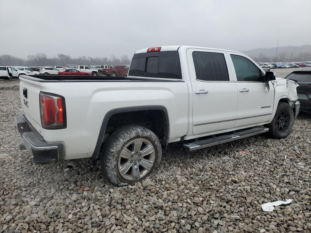 2018 GMC Sierra - Image 3
