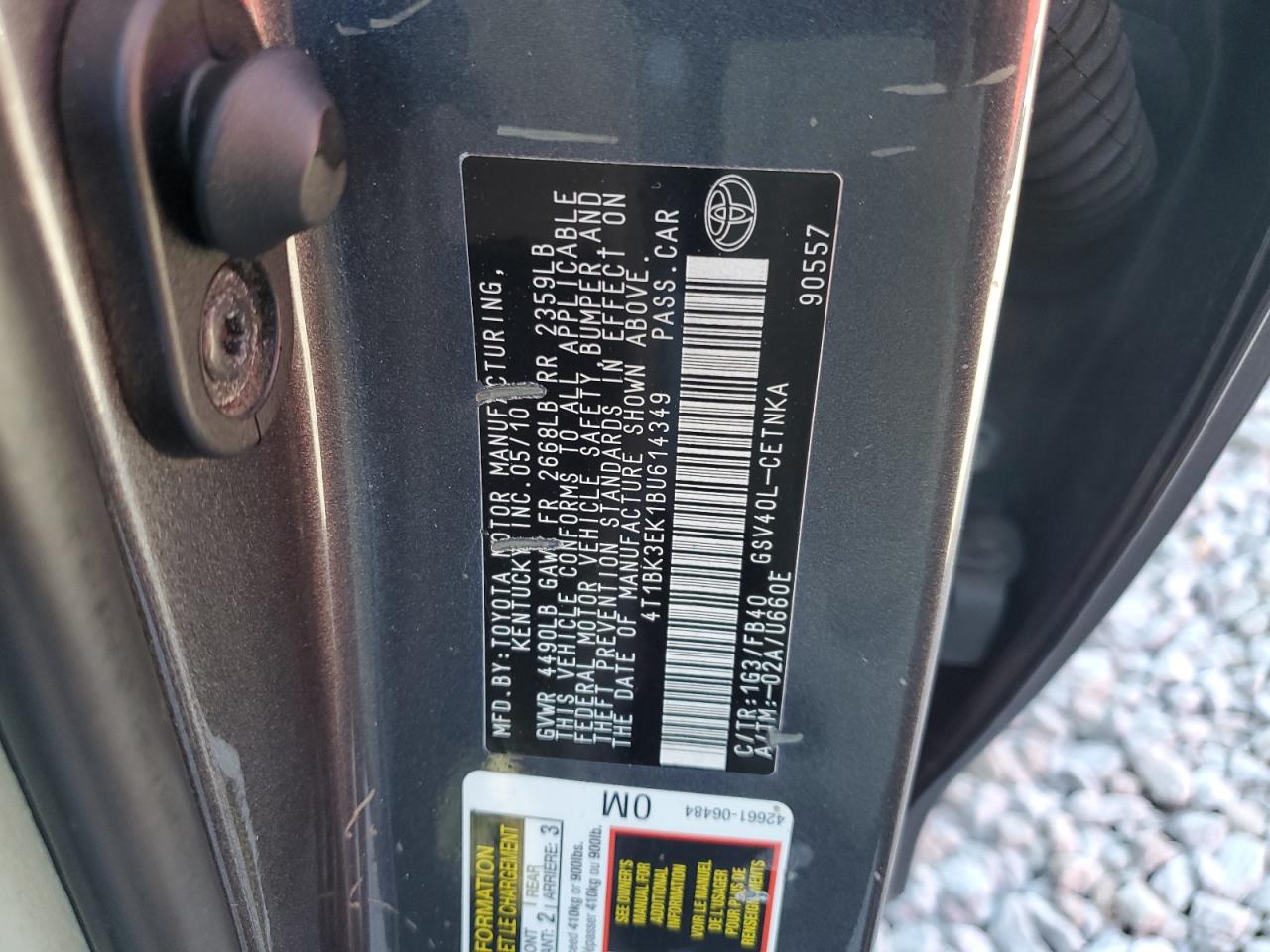 2011 Toyota Camry - Image 12