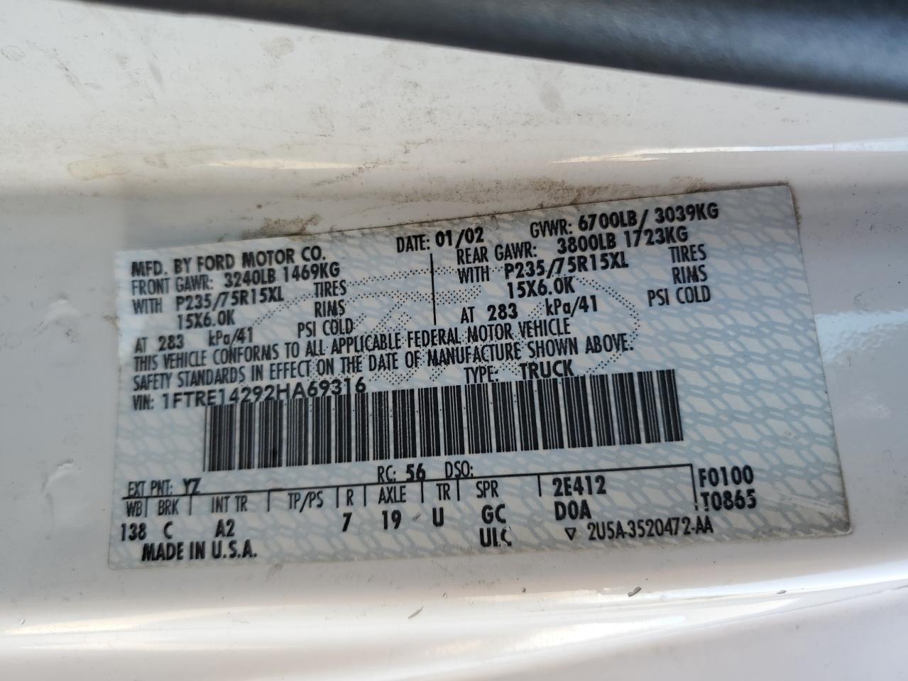 2002 Ford Econoline - Image 13