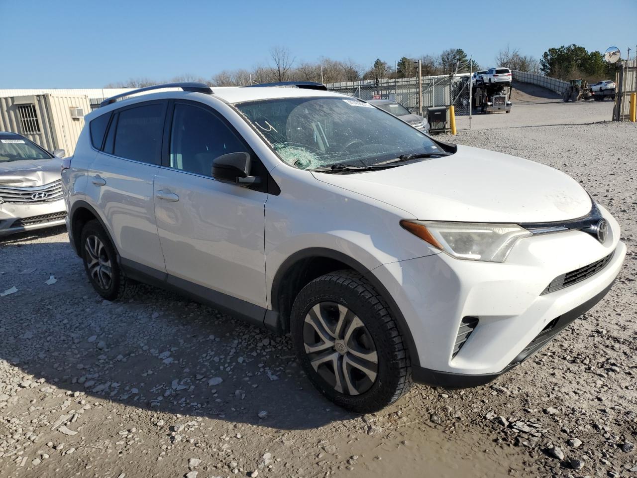 2017 Toyota RAV 4 - Image 4