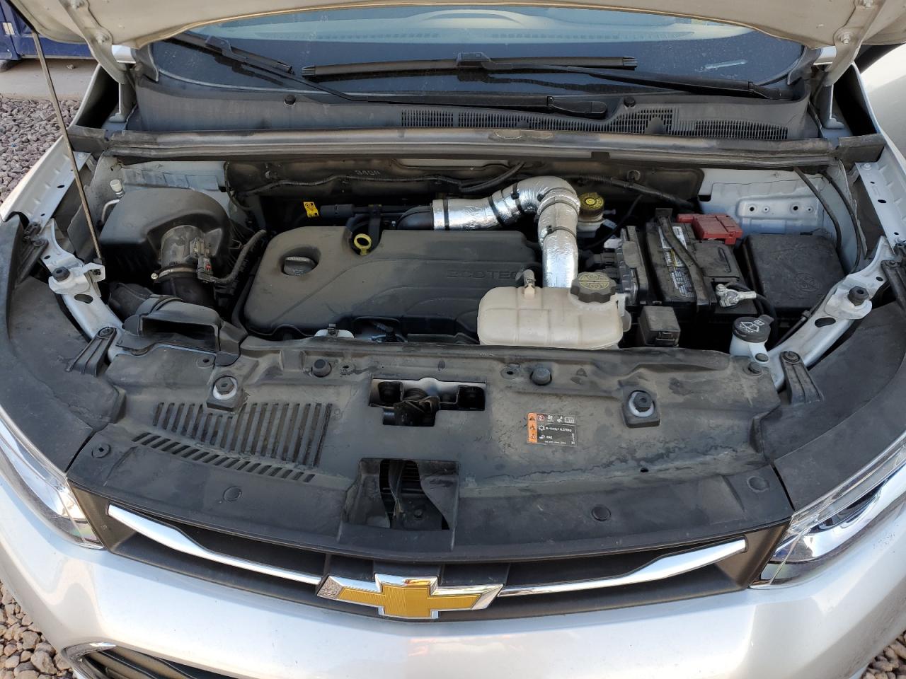 2022 Chevrolet Trax - Image 13