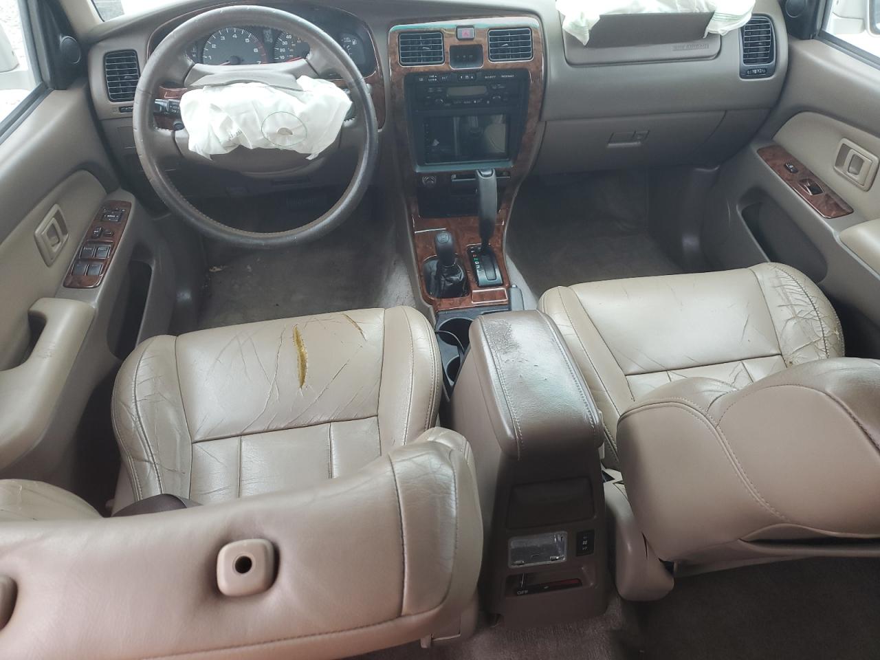 2000 Toyota 4Runner - Image 8