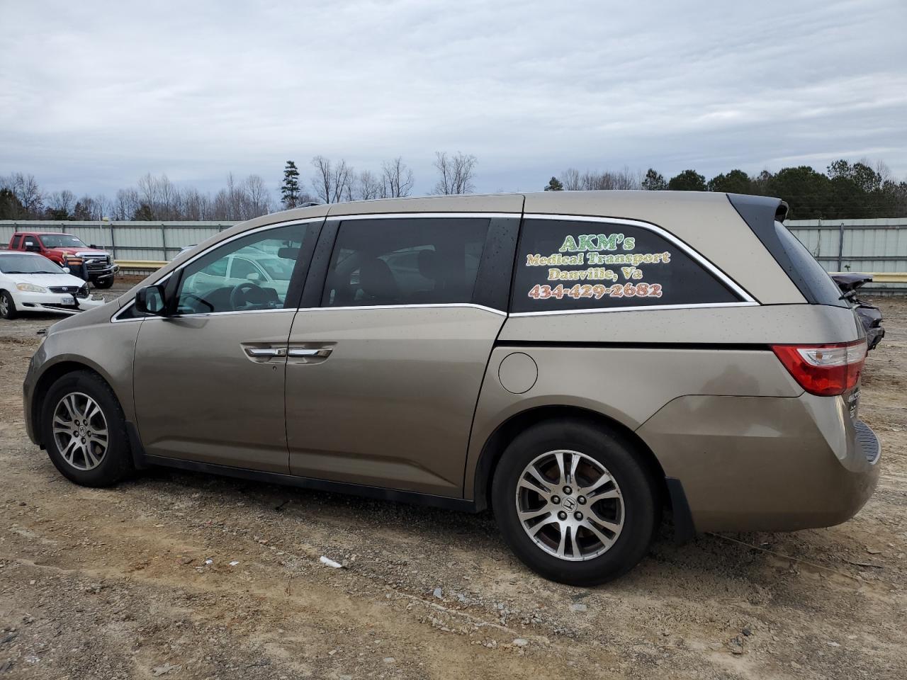 2012 Honda Odyssey - Image 2