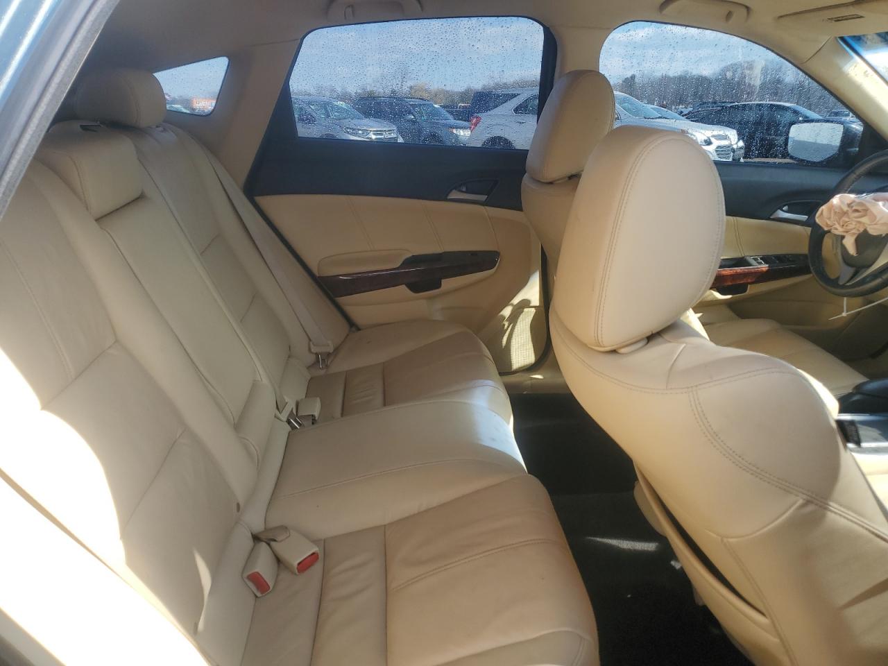 2011 Honda Accord - Image 11