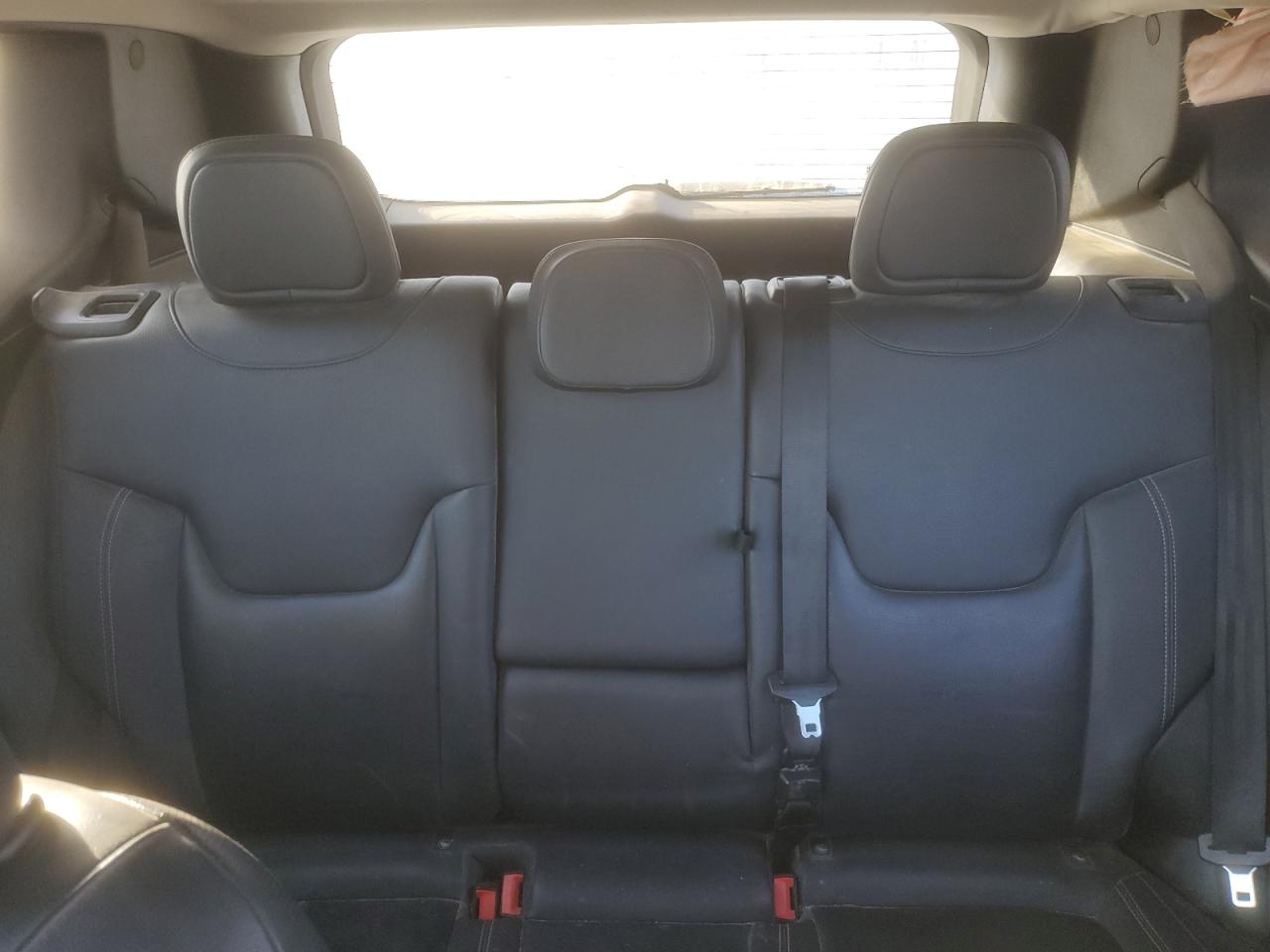 2016 Jeep Renegade - Image 10