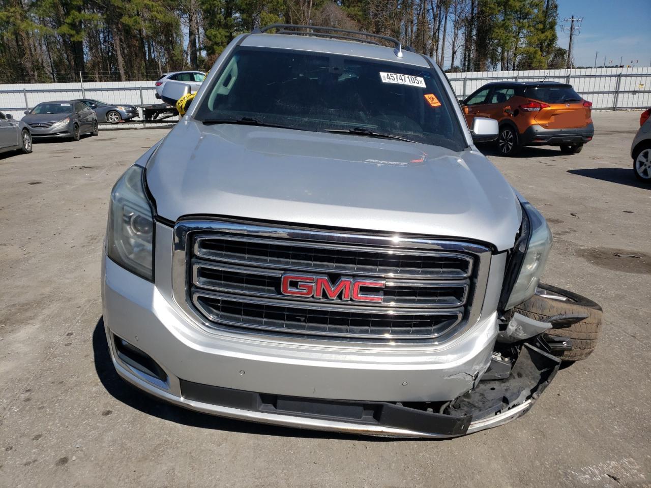 2015 GMC Yukon - Image 5
