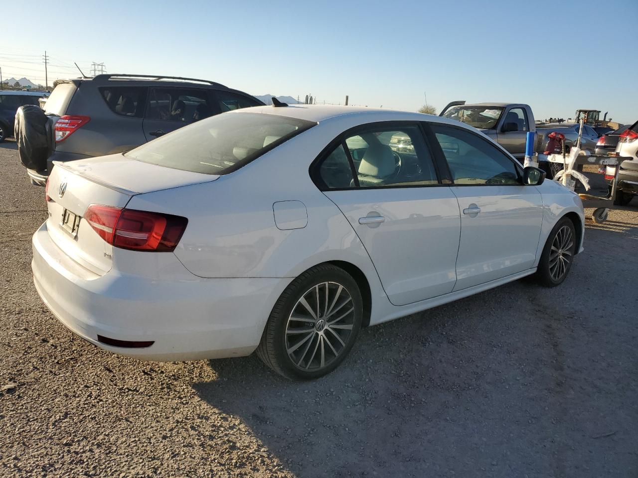 2015 Volkswagen Jetta - Image 3