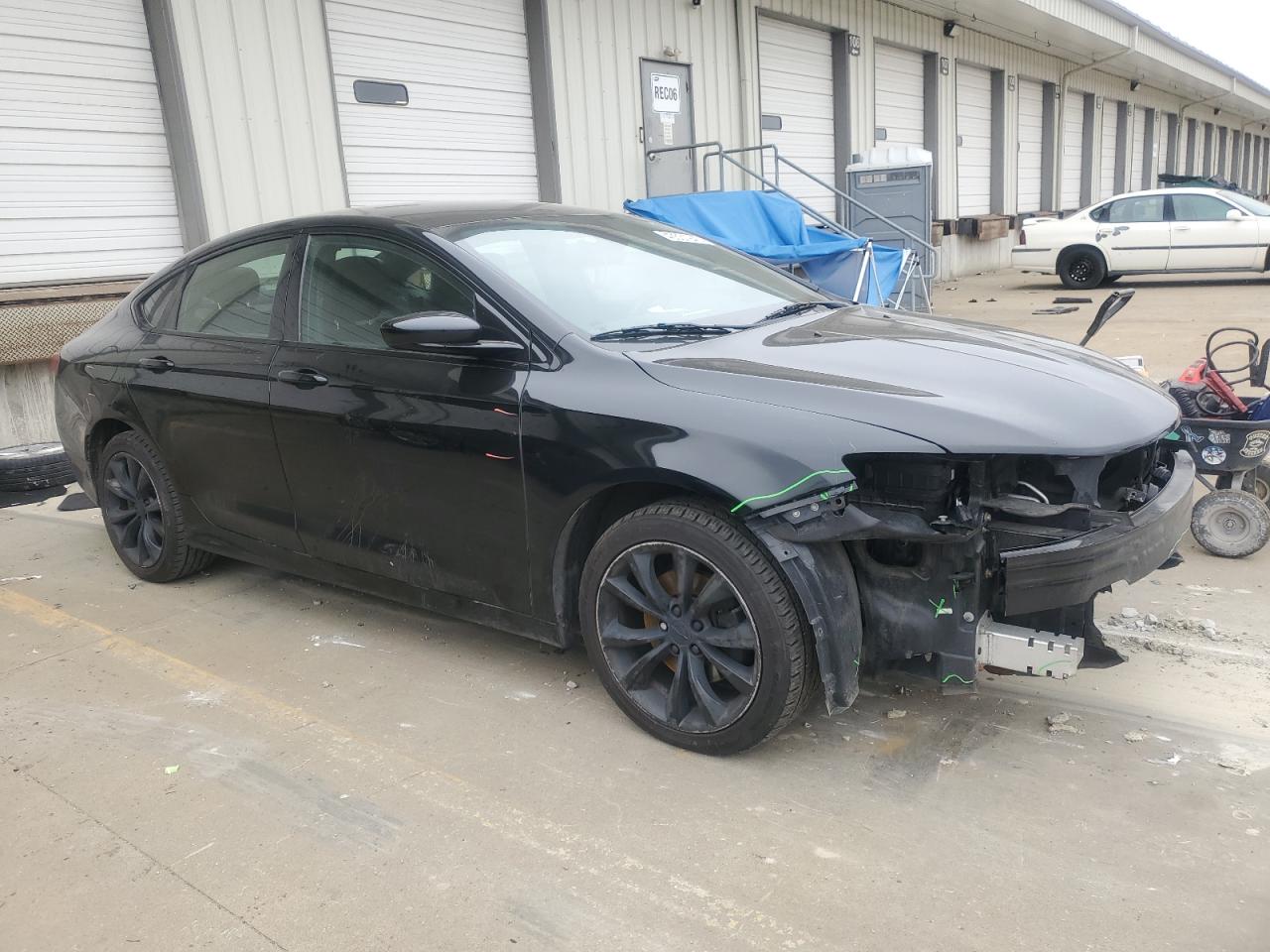 2016 Chrysler 200 - Image 4