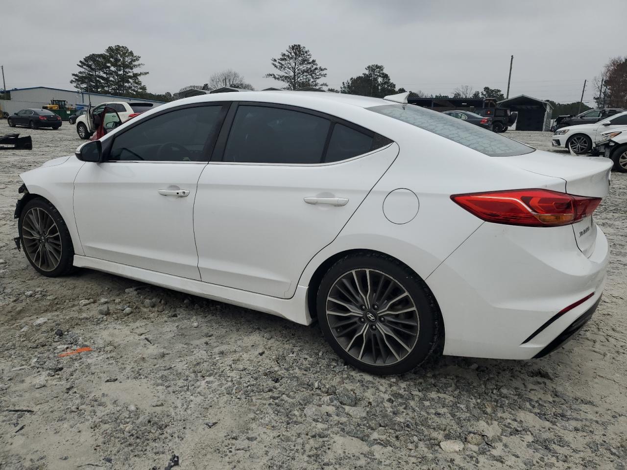 2017 Hyundai Elantra - Image 2