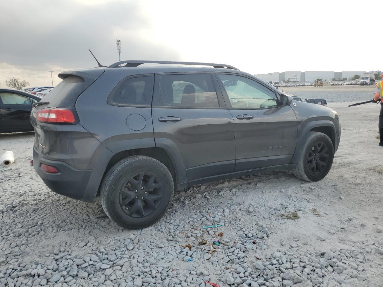 2015 Jeep Cherokee - Image 3