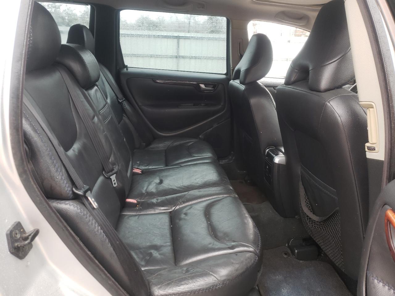 2006 Volvo XC70 - Image 11