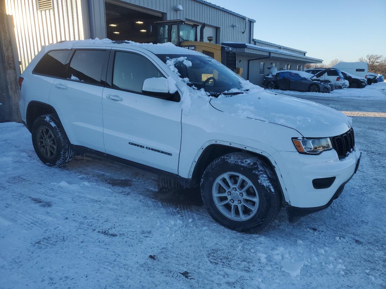 2018 Jeep Grand Cherokee - Image 4