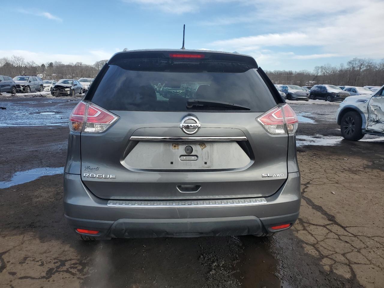 2015 Nissan Rogue - Image 6